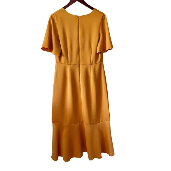 🔥 Banana Republic | Gold Trumpet-Style Fully Lined Career/Professional Dress 10 - Picture 7 of 10